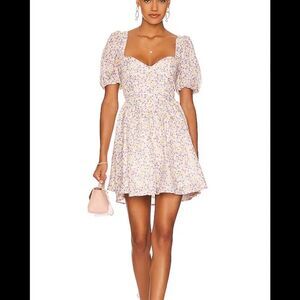 🌻BARDOT Floral Puff Sleeve Dress